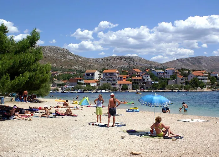 Apartman With Parking Space Grebastica, - 23339 *