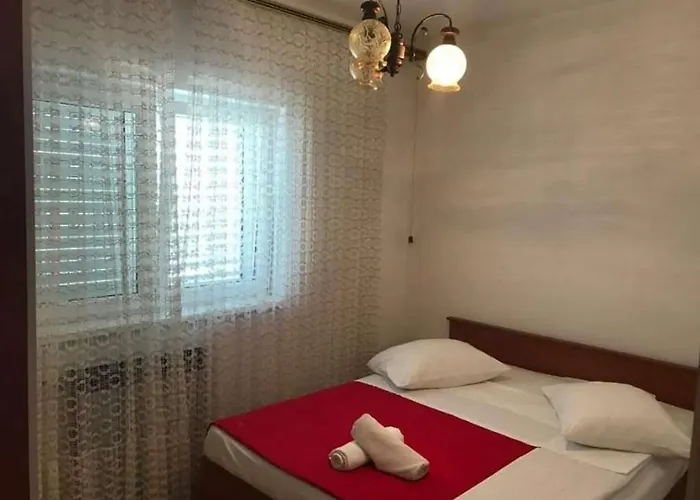 With Parking Space Grebastica, - 23339 * Šibenik